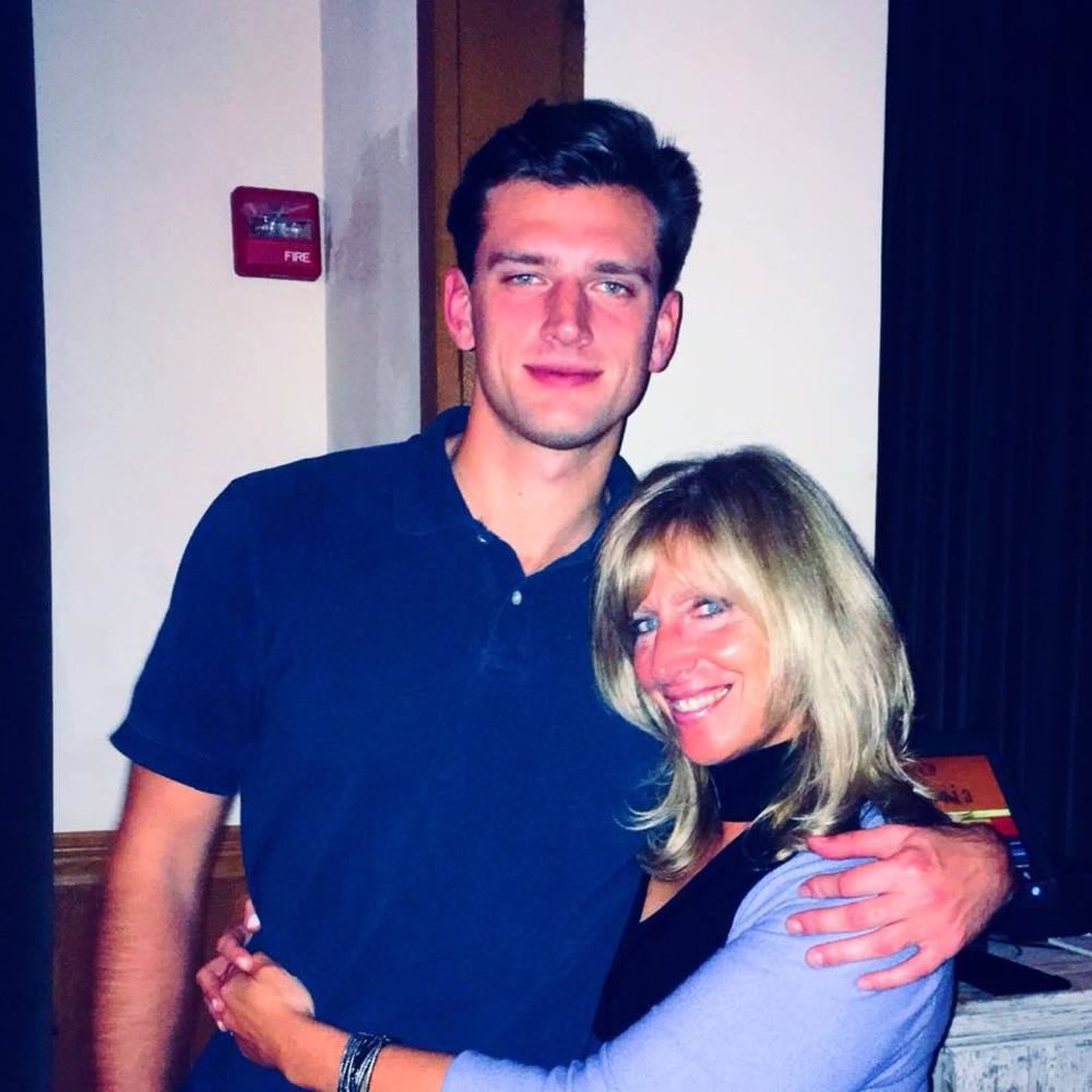 Meet your Posher, Joyce